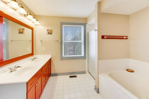 Tiny photo for 1082 Prairie Trail, Grayslake, IL 60030 (MLS # 12621616)