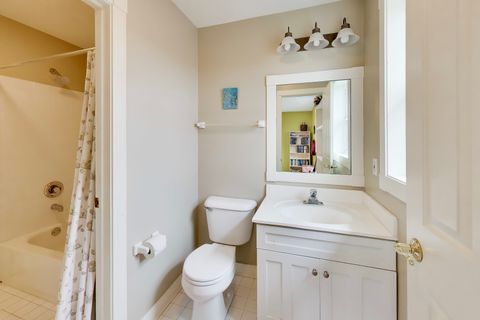 Tiny photo for 1082 Prairie Trail, Grayslake, IL 60030 (MLS # 12621616)
