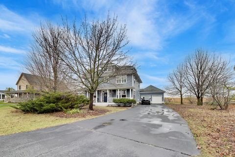 Tiny photo for 1082 Prairie Trail, Grayslake, IL 60030 (MLS # 12621616)