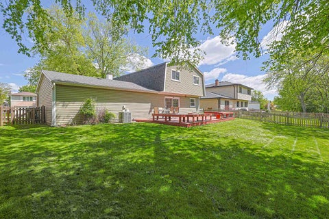 Tiny photo for 1299 W New Britton Drive, Hoffman Estates, IL 60192 (MLS # 12647366)