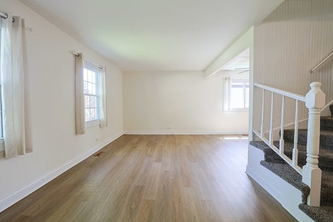 Tiny photo for 1299 W New Britton Drive, Hoffman Estates, IL 60192 (MLS # 12647366)