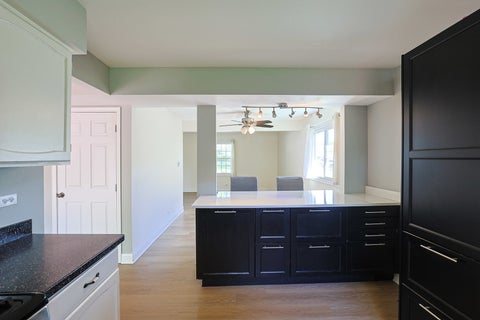 Tiny photo for 1299 W New Britton Drive, Hoffman Estates, IL 60192 (MLS # 12647366)