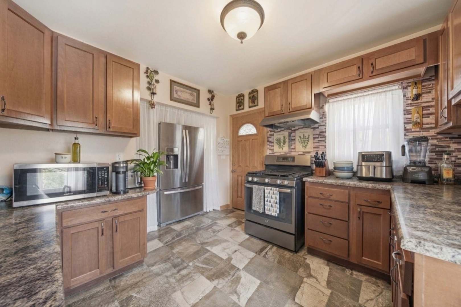 16729 Dixie Highway