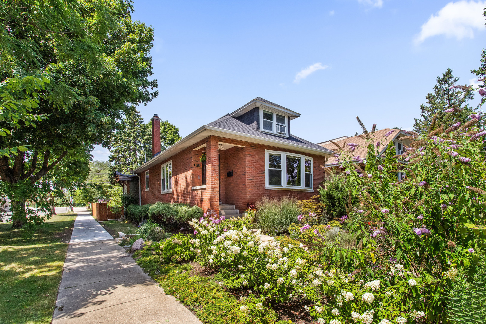 1402 Fowler Avenue