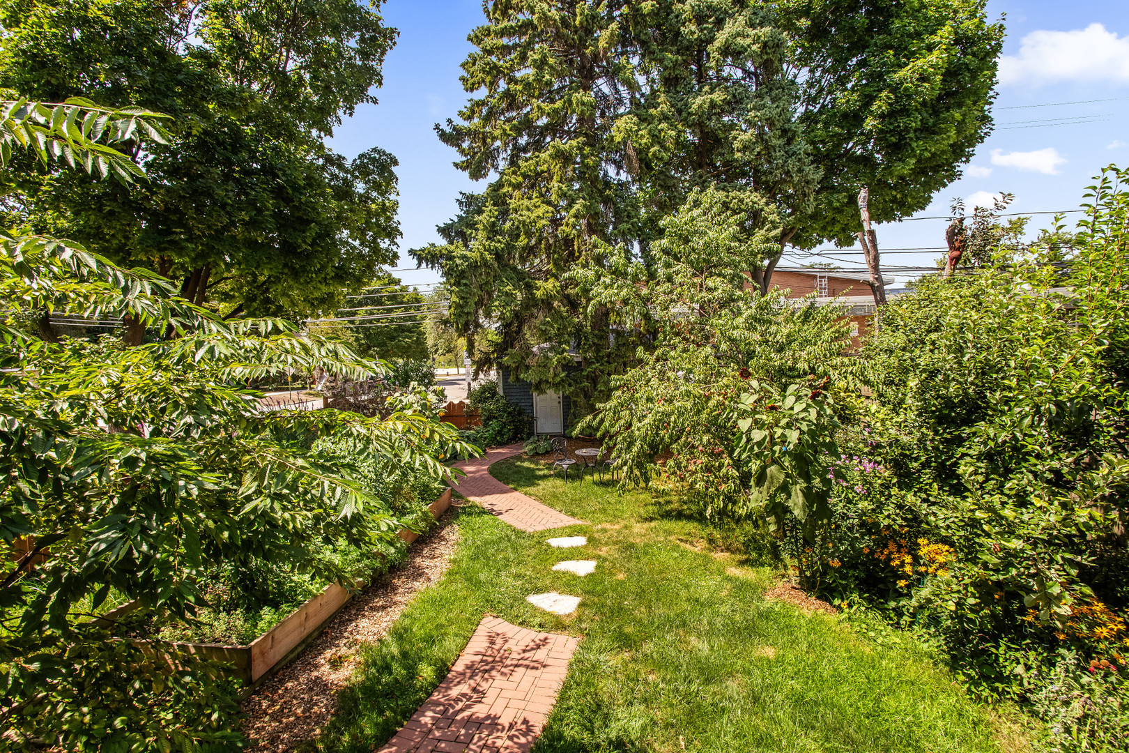 1402 Fowler Avenue