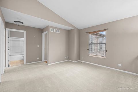 Tiny photo for 720 Legends Drive, Carol Stream, IL 60188 (MLS # 12522475)