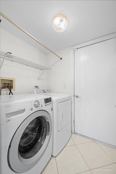 Tiny photo for 720 Legends Drive, Carol Stream, IL 60188 (MLS # 12522475)