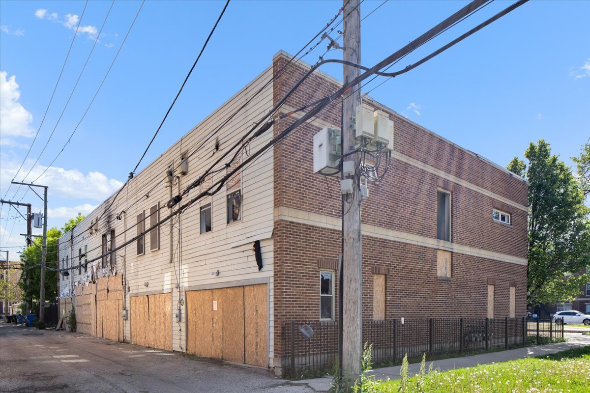 3149 W Lexington Street 3
