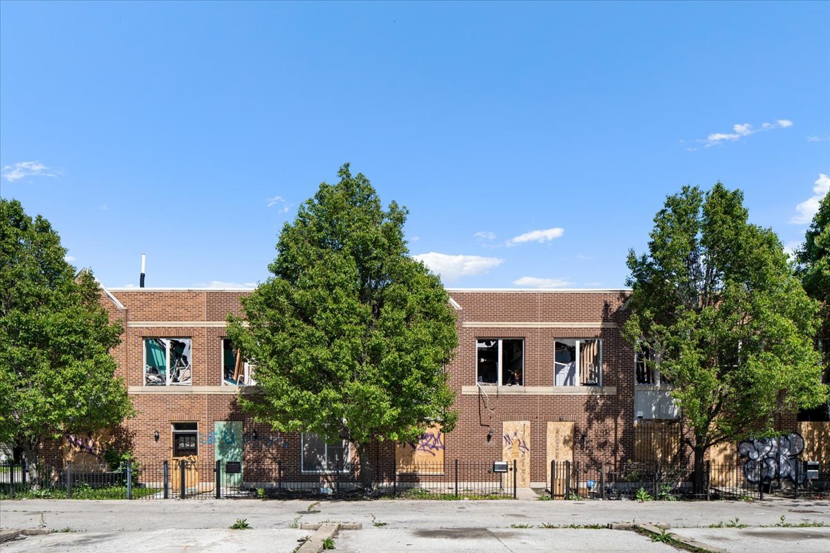 3149 W Lexington Street 3