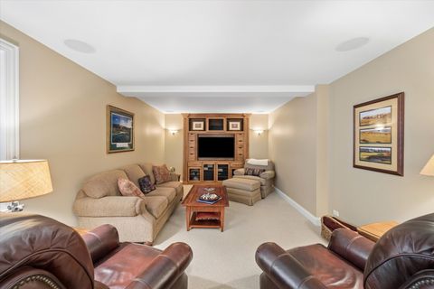 Tiny photo for Hinsdale, IL 60521 (MLS # 12618759)