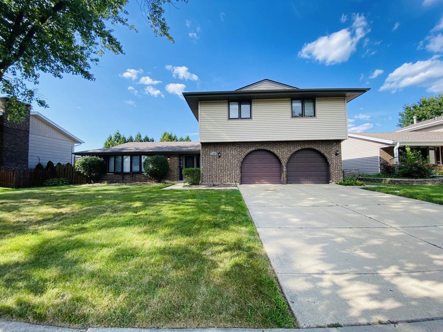 1106 WESTFIELD Lane
