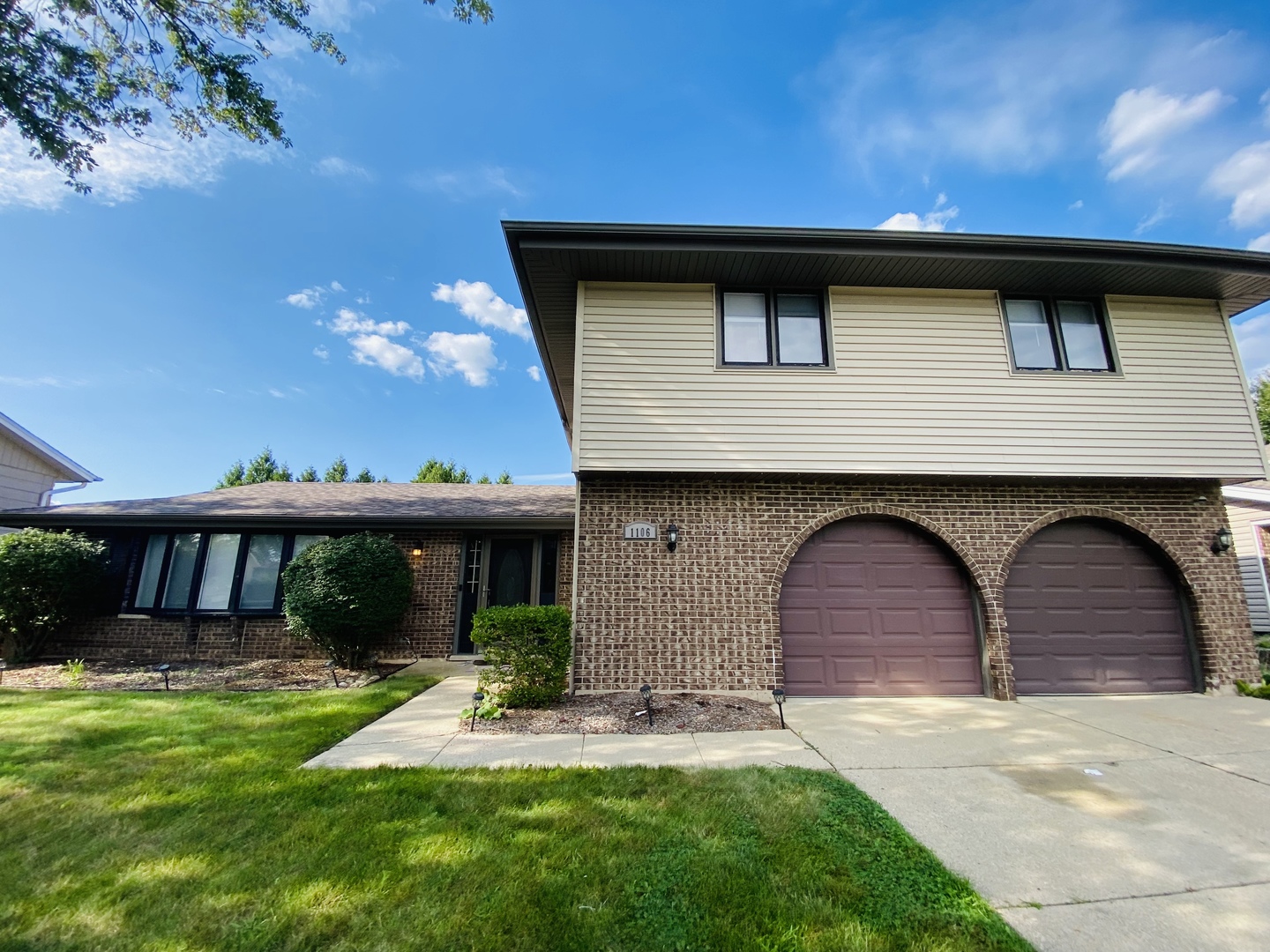 1106 WESTFIELD Lane