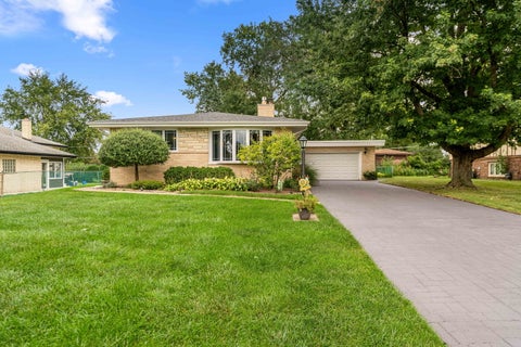 Photo of 12449 S Mcvickers Avenue, Palos Heights, IL 60463 (MLS # 12762871)
