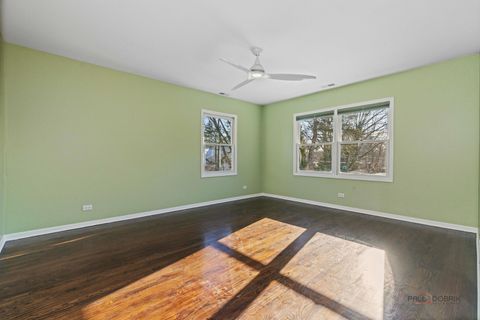 Tiny photo for 303 Auburn Avenue, Winnetka, IL 60093 (MLS # 12489979)