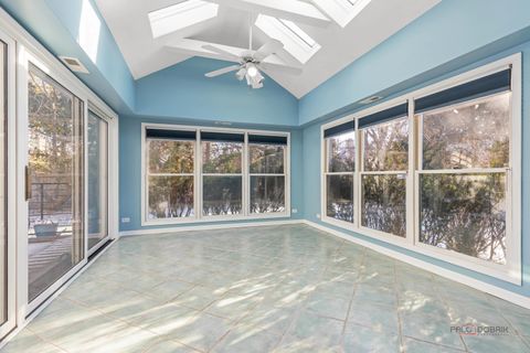 Tiny photo for 303 Auburn Avenue, Winnetka, IL 60093 (MLS # 12489979)