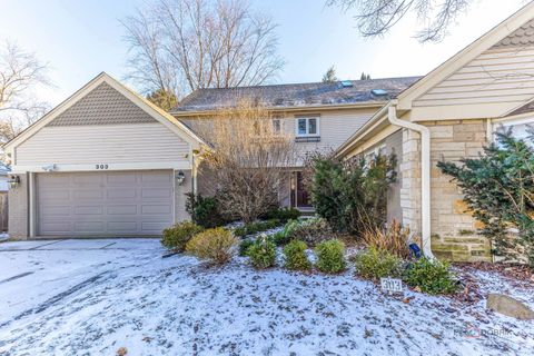 Tiny photo for 303 Auburn Avenue, Winnetka, IL 60093 (MLS # 12489979)