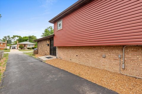 Tiny photo for 15117 Madison Avenue, Dolton, IL 60419 (MLS # 12498883)