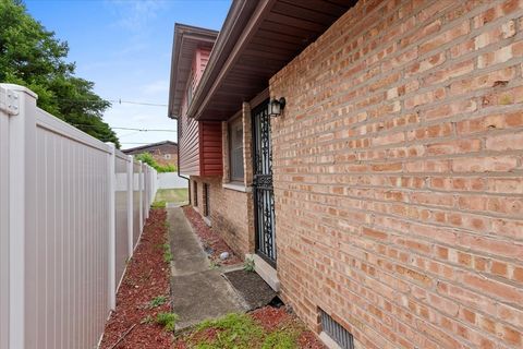 Tiny photo for 15117 Madison Avenue, Dolton, IL 60419 (MLS # 12498883)