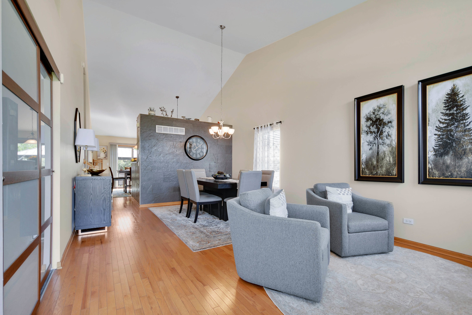 Properties 2 7404 Fordham Lane
