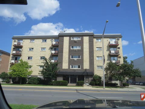 Photo of 1247 S Harlem Avenue #401, Berwyn, IL 60402 (MLS # 12740614)