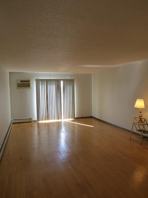 Tiny photo for 1247 S Harlem Avenue #401, Berwyn, IL 60402 (MLS # 12740614)