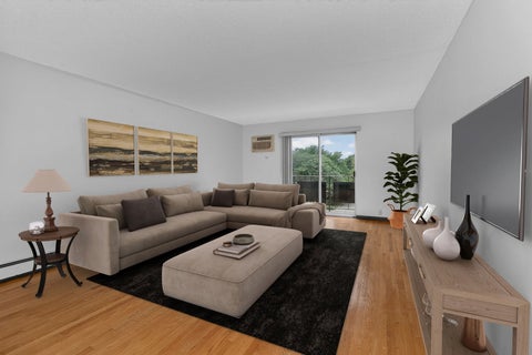 Tiny photo for 1247 S Harlem Avenue #401, Berwyn, IL 60402 (MLS # 12740614)