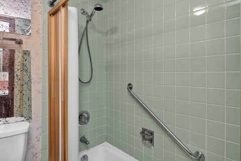 Tiny photo for 1247 S Harlem Avenue #401, Berwyn, IL 60402 (MLS # 12740614)