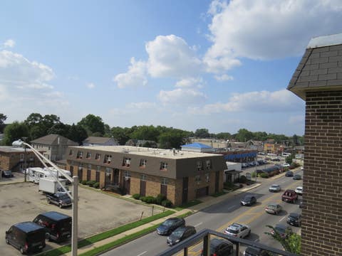 Tiny photo for 1247 S Harlem Avenue #401, Berwyn, IL 60402 (MLS # 12740614)