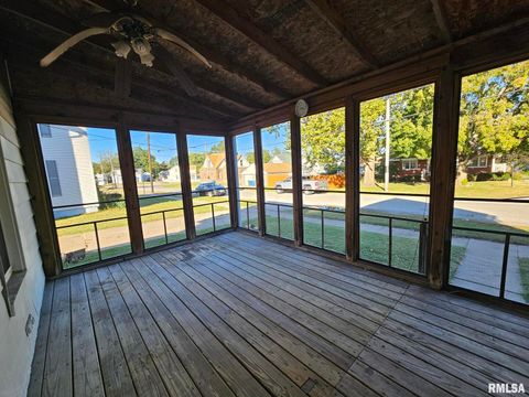 Tiny photo for 208 FLETCHER Avenue, Muscatine, IA 52761 (MLS # QC4268161)