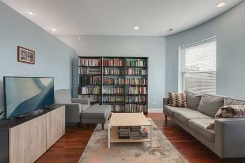 Tiny photo for 4315 S Forrestville Avenue #3S, Chicago, IL 60653 (MLS # 12575307)