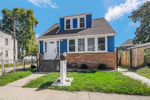 Tiny photo for 35 S 16th Avenue, Maywood, IL 60153 (MLS # 12489036)
