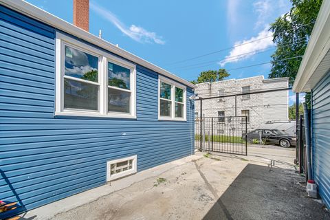 Tiny photo for 35 S 16th Avenue, Maywood, IL 60153 (MLS # 12489036)