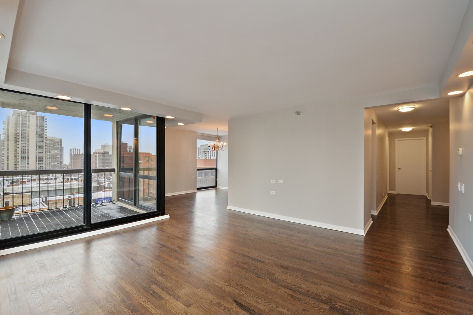 1122 N Clark Street 1203