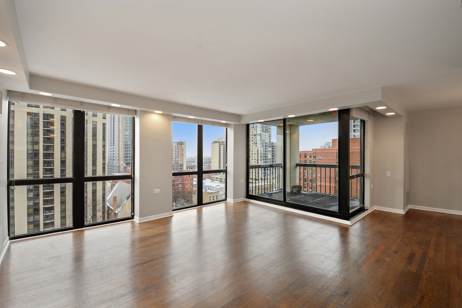 1122 N Clark Street 1203