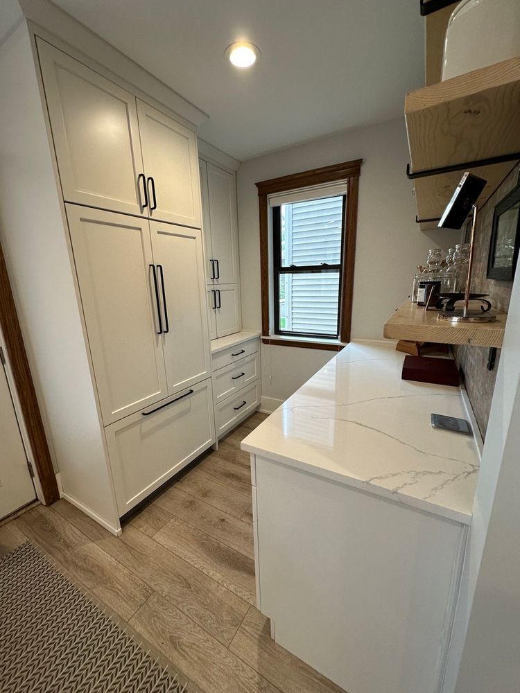 1317 W Eddy Street 1