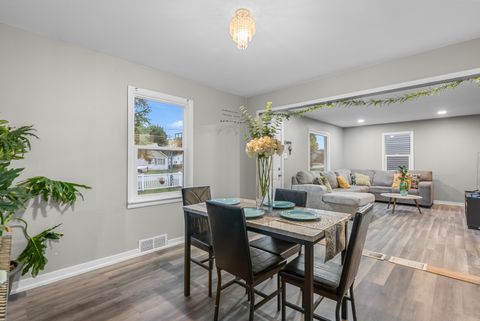 Tiny photo for 1143 Ridgeway Avenue, Aurora, IL 60506 (MLS # 12496261)