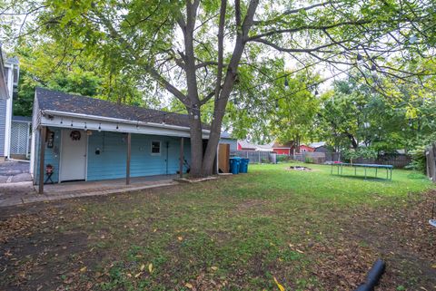 Tiny photo for 1143 Ridgeway Avenue, Aurora, IL 60506 (MLS # 12496261)