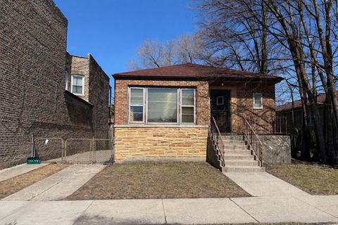 2636 W Pratt Boulevard Chicago IL 60645