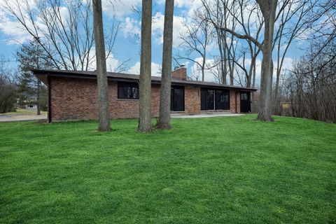 Tiny photo for 2580 Crestwood Lane, Riverwoods, IL 60015 (MLS # 12584319)