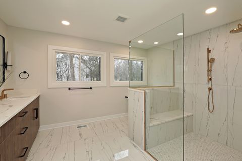 Tiny photo for 2580 Crestwood Lane, Riverwoods, IL 60015 (MLS # 12584319)