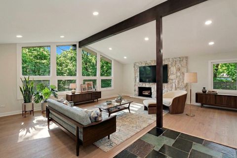 Tiny photo for 2580 Crestwood Lane, Riverwoods, IL 60015 (MLS # 12584319)