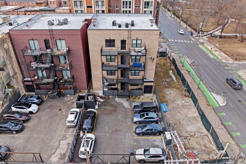 Tiny photo for 3105 S Giles Avenue #1S, Chicago, IL 60616 (MLS # 12682712)