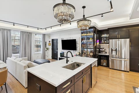 Tiny photo for 3105 S Giles Avenue #1S, Chicago, IL 60616 (MLS # 12682712)