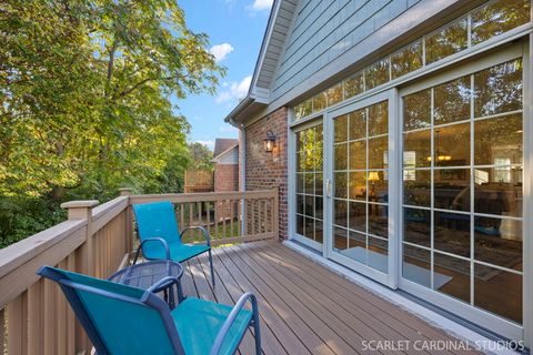 Tiny photo for 725 Kingsbrook Glen Gln, Glen Ellyn, IL 60137 (MLS # 12485263)