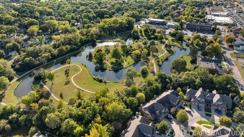 Tiny photo for 725 Kingsbrook Glen Gln, Glen Ellyn, IL 60137 (MLS # 12485263)