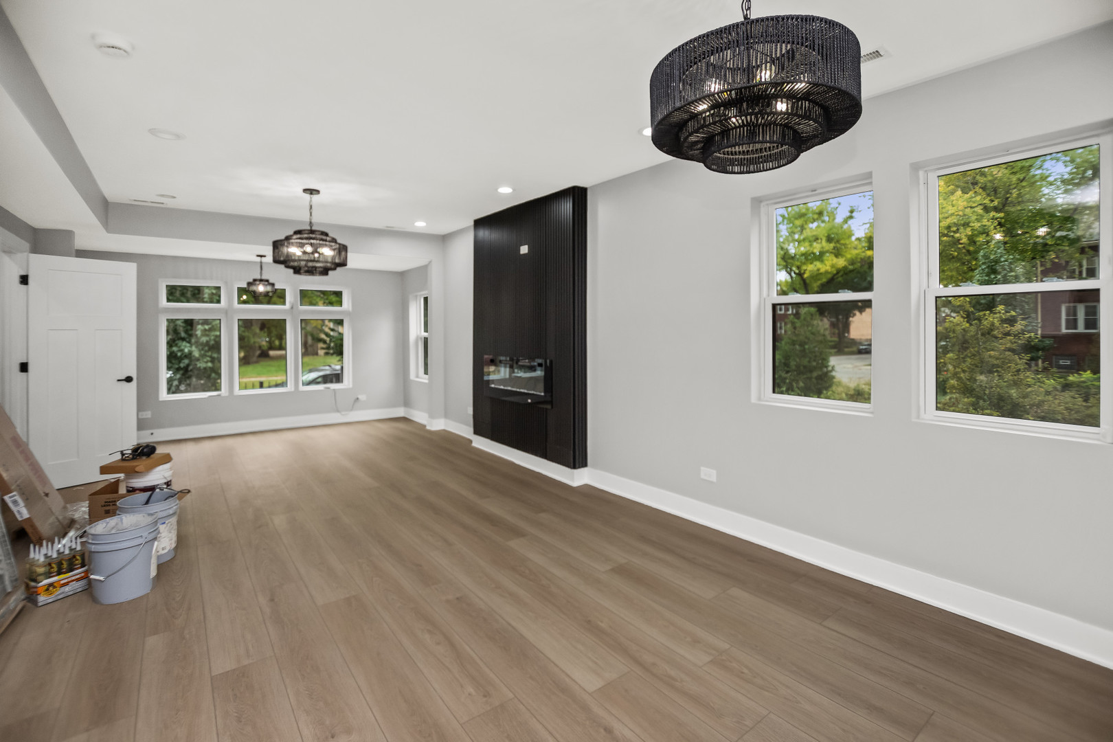 6350 S Saint Lawrence Avenue