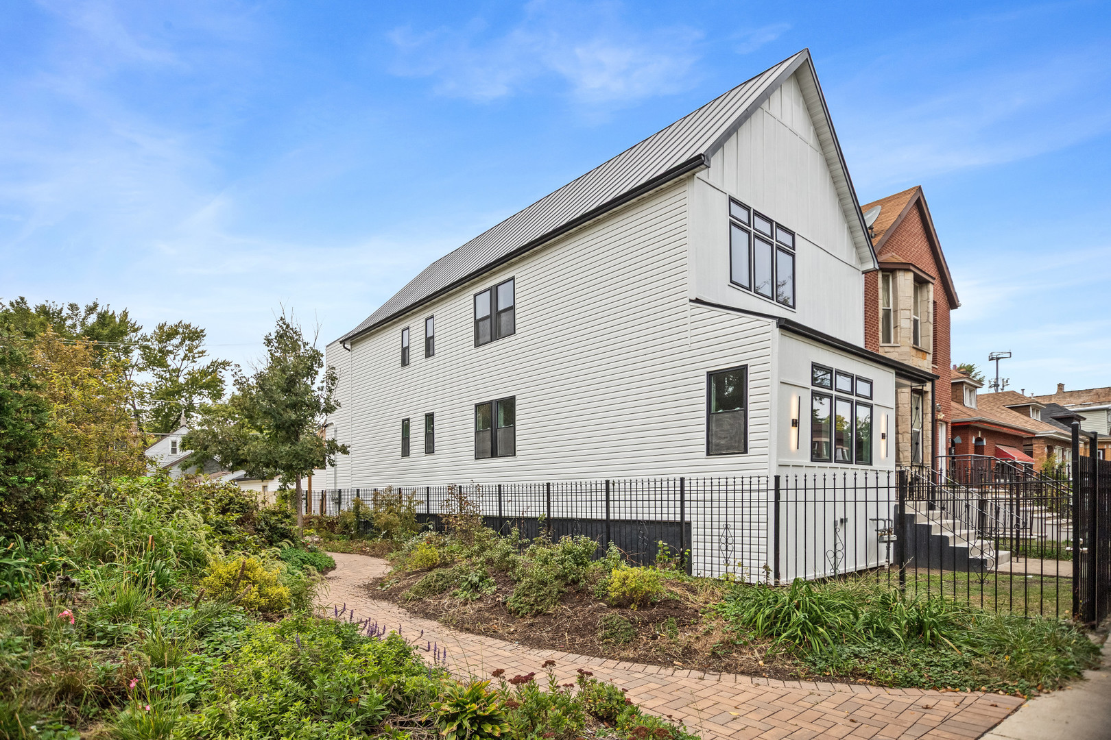 6350 S Saint Lawrence Avenue