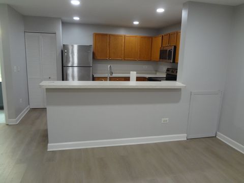 Tiny photo for 2013 Silverstone Drive #2013, Carpentersville, IL 60110 (MLS # 12529027)