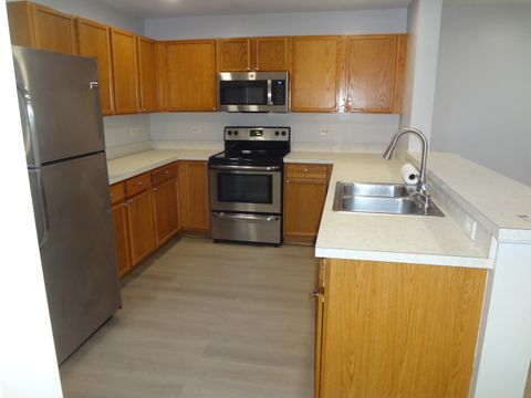 Tiny photo for 2013 Silverstone Drive #2013, Carpentersville, IL 60110 (MLS # 12529027)