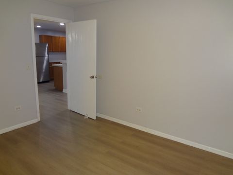 Tiny photo for 2013 Silverstone Drive #2013, Carpentersville, IL 60110 (MLS # 12529027)